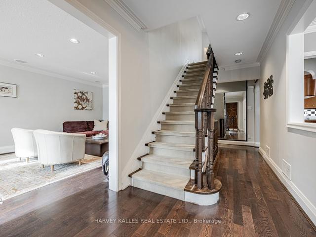 623 Vesta Dr, House detached with 4 bedrooms, 4 bathrooms and 8 parking in Toronto ON | Image 12