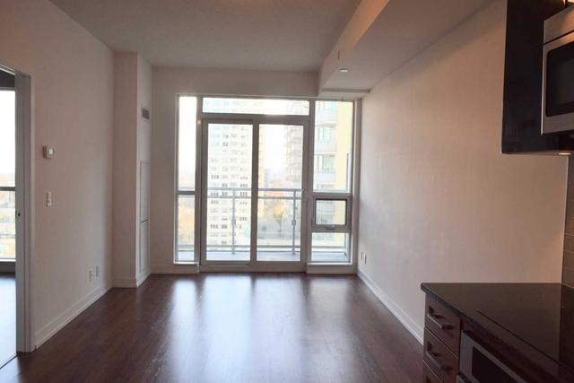 1319 - 98 Lillian St, Condo with 1 bedrooms, 1 bathrooms and 0 parking in Toronto ON | Image 13