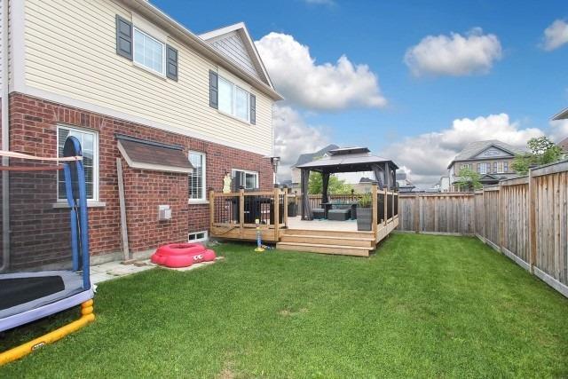 100 Kenneth Cole Dr, House detached with 4 bedrooms, 3 bathrooms and 4 parking in Clarington ON | Image 14
