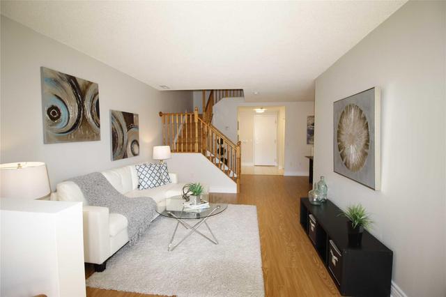 Th630 - 188 Bonis Ave, Townhouse with 3 bedrooms, 3 bathrooms and 1 parking in Toronto ON | Image 2