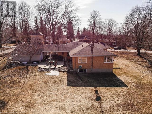 348 Fergus Street N, House detached with 3 bedrooms, 3 bathrooms and 6 parking in Wellington North ON | Image 39