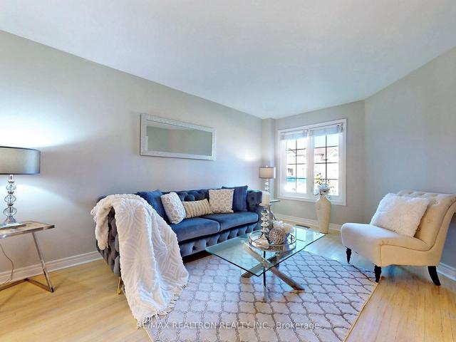 1605 Seguin Sq, House detached with 4 bedrooms, 5 bathrooms and 4 parking in Pickering ON | Image 35