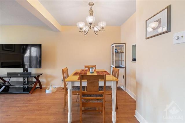 1703 Rodin Way, Townhouse with 3 bedrooms, 2 bathrooms and 1 parking in Ottawa ON | Image 6
