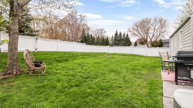 498 The Queensway S, House detached with 2 bedrooms, 1 bathrooms and 5 parking in Georgina ON | Image 7