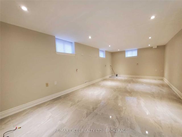 9835 Woodbine Ave, House detached with 3 bedrooms, 3 bathrooms and 10 parking in Markham ON | Image 10