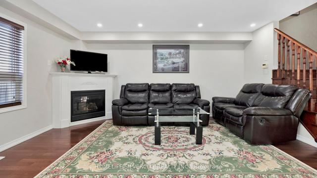 10 William Cowles Dr, House detached with 3 bedrooms, 3 bathrooms and 5 parking in Clarington ON | Image 11