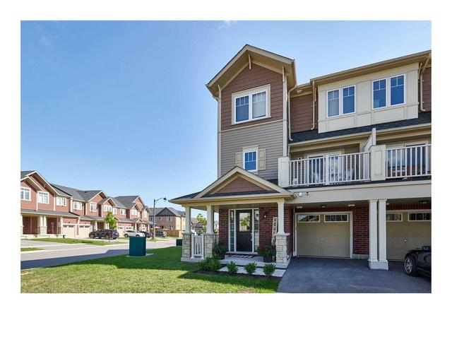 85 Far North Crt, House attached with 2 bedrooms, 2 bathrooms and 3 parking in Oshawa ON | Card Image
