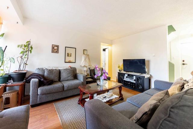 209 - 4064 Lawrence Ave, Condo with 4 bedrooms, 3 bathrooms and 2 parking in Toronto ON | Image 12