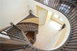 5193 Adobe Crt, House detached with 4 bedrooms, 4 bathrooms and 3 parking in Mississauga ON | Image 3