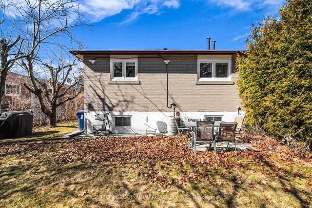 52 Elise Terr, House semidetached with 3 bedrooms, 3 bathrooms and 3 parking in Toronto ON | Image 27