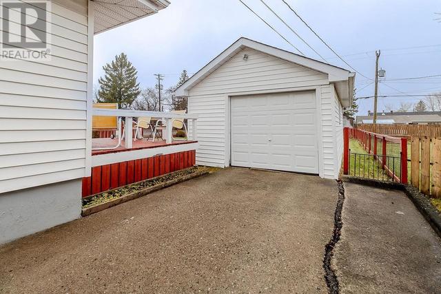 54 Windsor St, House detached with 3 bedrooms, 2 bathrooms and null parking in Sault Ste. Marie ON | Image 34