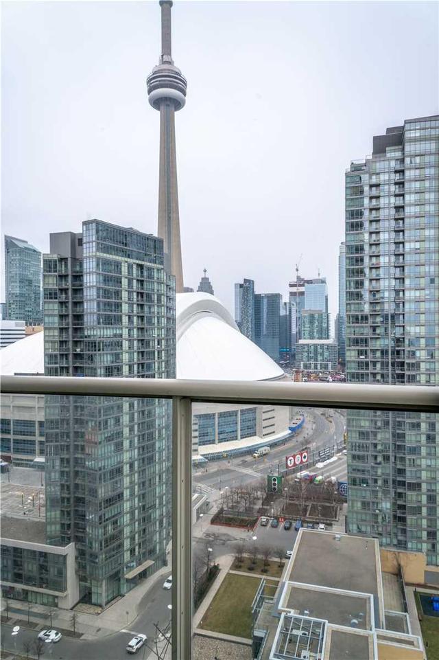 2509 - 35 Mariner Terr, Condo with 2 bedrooms, 2 bathrooms and 1 parking in Toronto ON | Image 11