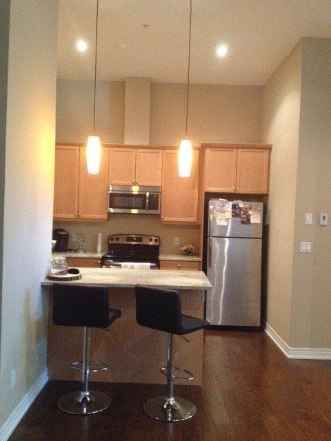 102 - 50 Murray St W, Condo with 2 bedrooms, 1 bathrooms and 1 parking in Hamilton ON | Image 4
