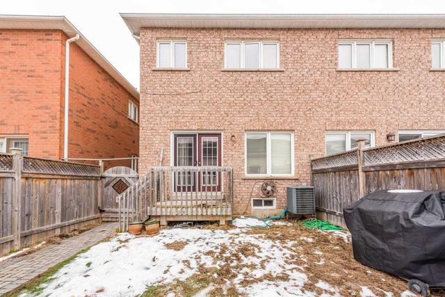 5481 Festival Dr, House semidetached with 3 bedrooms, 4 bathrooms and 2 parking in Mississauga ON | Image 32