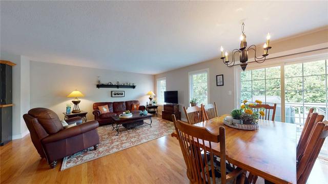 6 Marsh Crt, House detached with 3 bedrooms, 2 bathrooms and 5 parking in Kawartha Lakes ON | Image 2