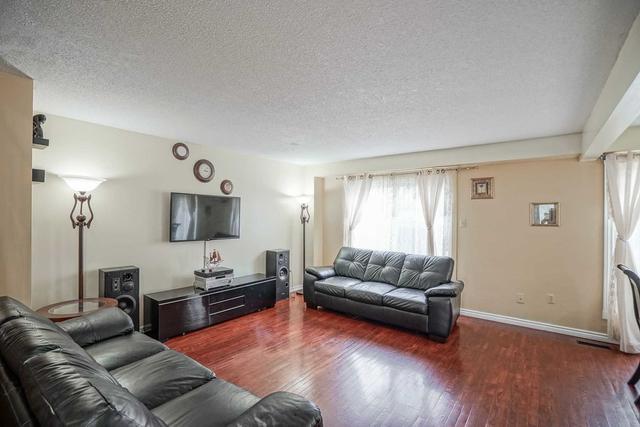 29 Junewood Cres, House detached with 4 bedrooms, 3 bathrooms and 3 parking in Brampton ON | Image 35