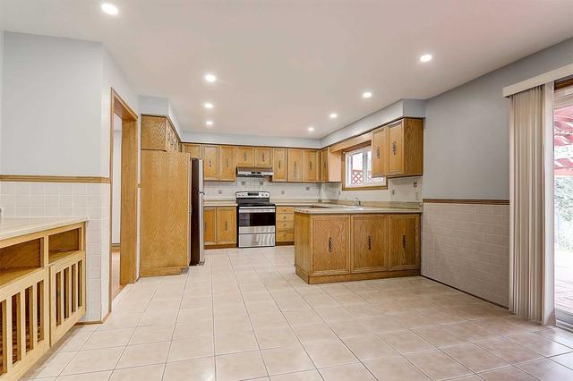 51 Jimston Dr, House detached with 4 bedrooms, 4 bathrooms and 5 parking in Markham ON | Image 8