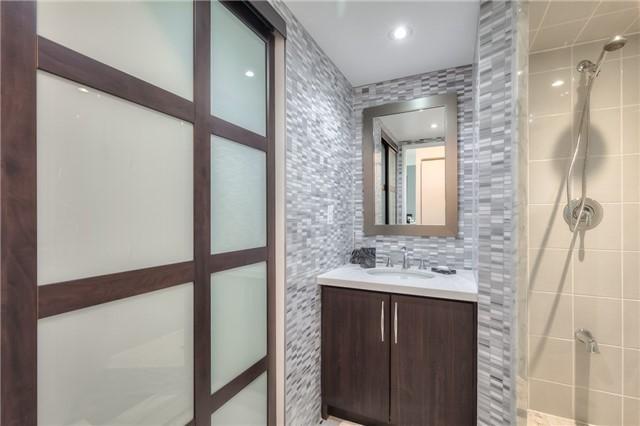 Ph3 - 21 Overlea Blvd, Condo with 2 bedrooms, 2 bathrooms and 1 parking in Toronto ON | Image 15