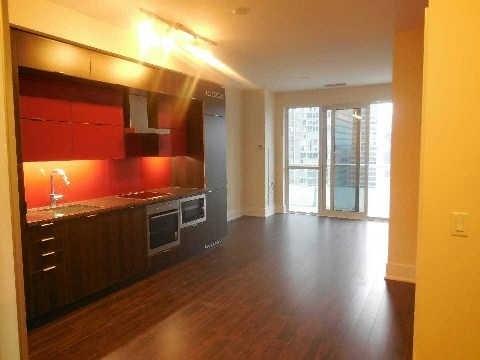 4309 - 300 Front St W, Condo with 2 bedrooms, 2 bathrooms and 1 parking in Toronto ON | Image 3