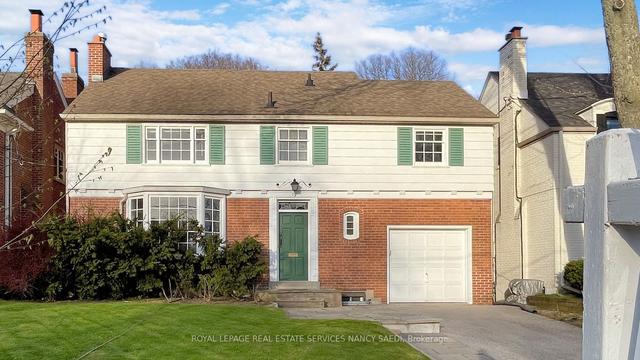 19 Strathgowan Cres, House detached with 4 bedrooms, 4 bathrooms and 5 parking in Toronto ON | Image 21