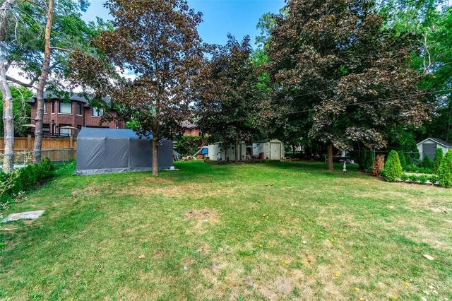 135 Centre St W, House detached with 3 bedrooms, 2 bathrooms and 4 parking in Richmond Hill ON | Image 5