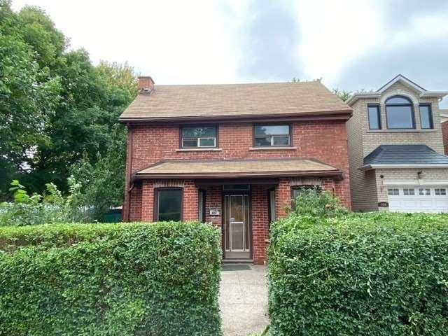 404 Salem Ave, House detached with 3 bedrooms, 2 bathrooms and 1 parking in Toronto ON | Image 1