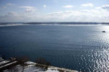 2007 - 33 Harbour Sq, Condo with 1 bedrooms, 2 bathrooms and 1 parking in Toronto ON | Image 9