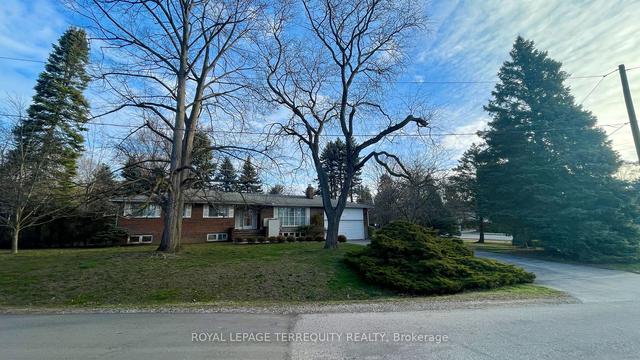 139 Sandwell Dr, House detached with 4 bedrooms, 3 bathrooms and 7 parking in Oakville ON | Image 12