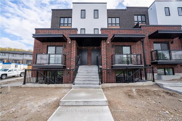 291 Chapel Hill Dr, Townhouse with 2 bedrooms, 1 bathrooms and 1 parking in Kitchener ON | Image 1