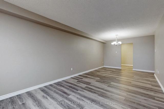 1201 - 4 Lisa St, Condo with 3 bedrooms, 2 bathrooms and 1 parking in Brampton ON | Image 25