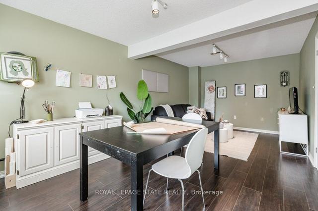 180 Hess St S, Townhouse with 3 bedrooms, 3 bathrooms and 1 parking in Hamilton ON | Image 35