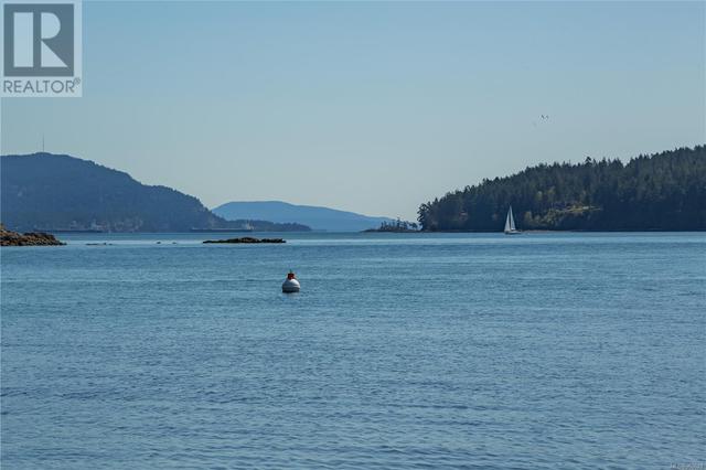 630 Dinner Bay Rd, House detached with 12 bedrooms, 16 bathrooms and 12 parking in Southern Gulf Islands BC | Image 11