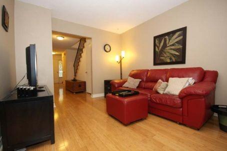803 Hyland St, House attached with 3 bedrooms, 2 bathrooms and 3 parking in Whitby ON | Image 2