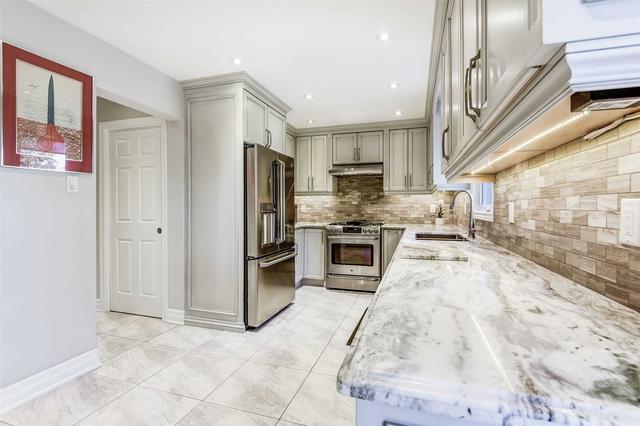 91 Redondo Dr, House detached with 4 bedrooms, 4 bathrooms and 4 parking in Vaughan ON | Image 5
