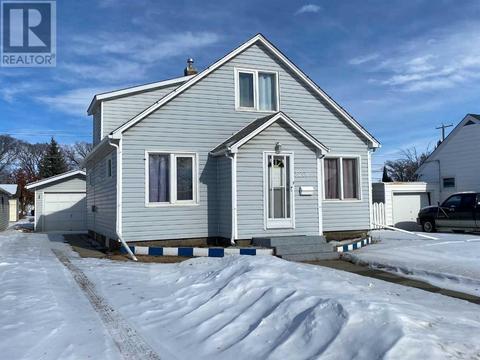 5208 48 Avenue, House detached with 3 bedrooms, 1 bathrooms and 1 parking in Ponoka AB | Card Image