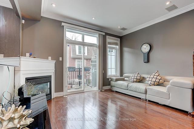 95b Finch Ave W, House attached with 3 bedrooms, 3 bathrooms and 2 parking in Toronto ON | Image 36