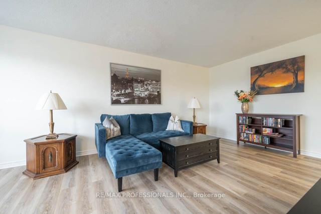 502 - 2411 New St, Condo with 2 bedrooms, 1 bathrooms and 1 parking in Burlington ON | Image 22