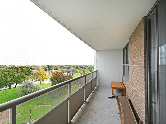 805 - 4 Kings Cross Rd, Condo with 1 bedrooms, 1 bathrooms and 1 parking in Brampton ON | Image 24