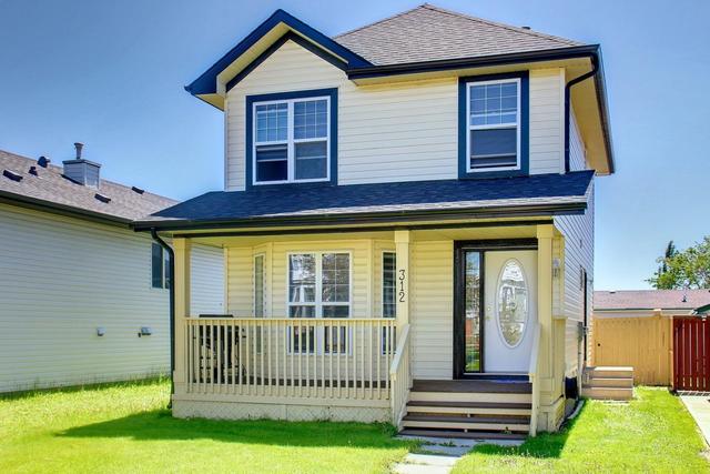 312 Tarington Close Ne, House detached with 5 bedrooms, 3 bathrooms and 4 parking in Calgary AB | Image 3