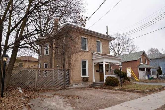 781 Water St, House detached with 3 bedrooms, 2 bathrooms and 2 parking in Peterborough ON | Image 12