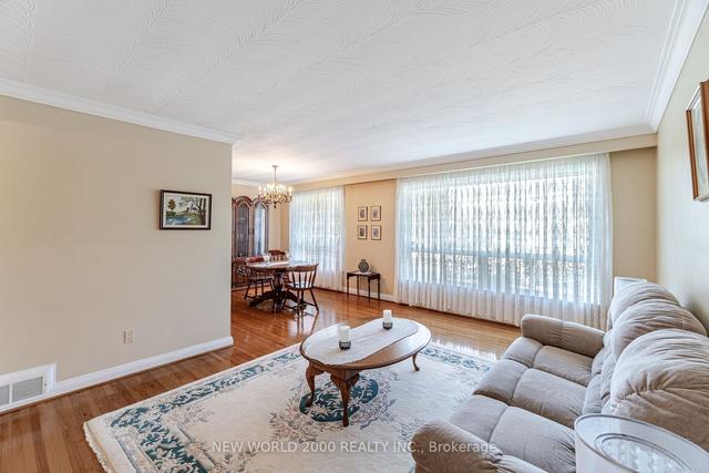 35 Elvaston Dr, House detached with 5 bedrooms, 3 bathrooms and 8 parking in Toronto ON | Image 39
