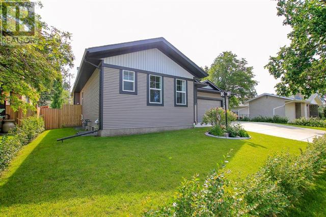 3541 44 Avenue, House detached with 4 bedrooms, 3 bathrooms and 4 parking in Red Deer AB | Image 45