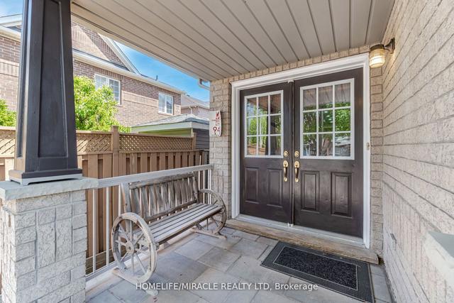 4129 Goldenrod Cres, House semidetached with 3 bedrooms, 4 bathrooms and 4 parking in Mississauga ON | Image 12