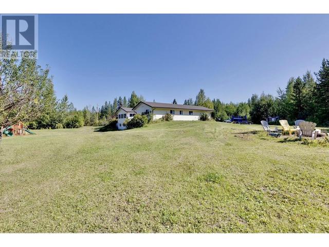 8625 Lynn Drive, House detached with 4 bedrooms, 3 bathrooms and null parking in Fraser Fort George C BC | Image 6