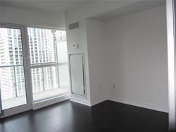 2114 - 386 Yonge St, Condo with 1 bedrooms, 1 bathrooms and null parking in Toronto ON | Image 4