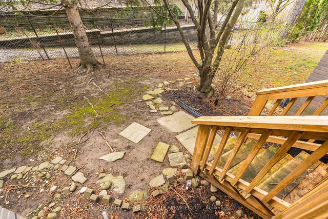 7 Redstone Path, Townhouse with 3 bedrooms, 2 bathrooms and 1 parking in Toronto ON | Image 25