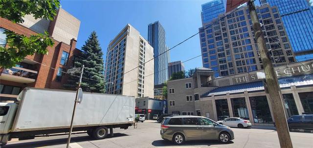 2101 - 32 Davenport Rd, Condo with 0 bedrooms, 1 bathrooms and 0 parking in Toronto ON | Image 14