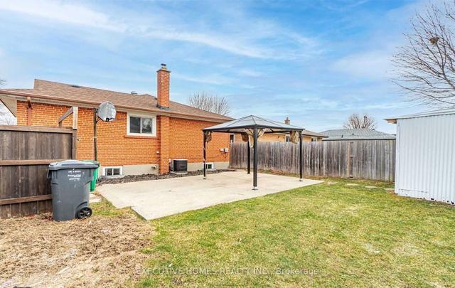 2 Milner Rd, House detached with 3 bedrooms, 3 bathrooms and 4 parking in Brampton ON | Image 17