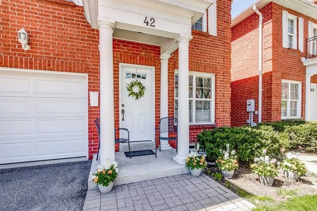 42 Stornwood Crt, Townhouse with 2 bedrooms, 4 bathrooms and 2 parking in Brampton ON | Image 16