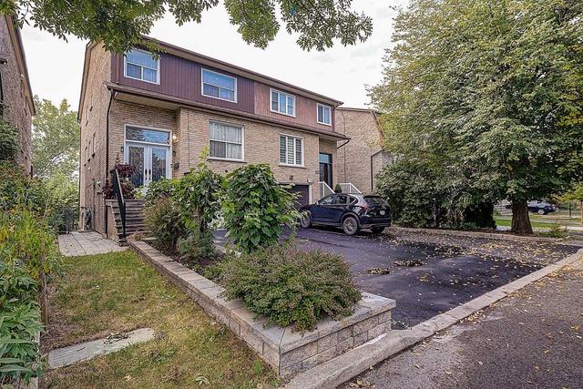 153 Robert Hicks Dr, House semidetached with 4 bedrooms, 4 bathrooms and 4 parking in Toronto ON | Image 12